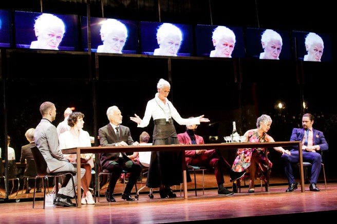 Koningin Lear with from left: Wilhelm  van der Walt, Rolanda Marais, André Roothman, Antoinette Kellermann, Edwin van der Walt,, Anna-Mart van der Merwe and Neels van Jaarsveld